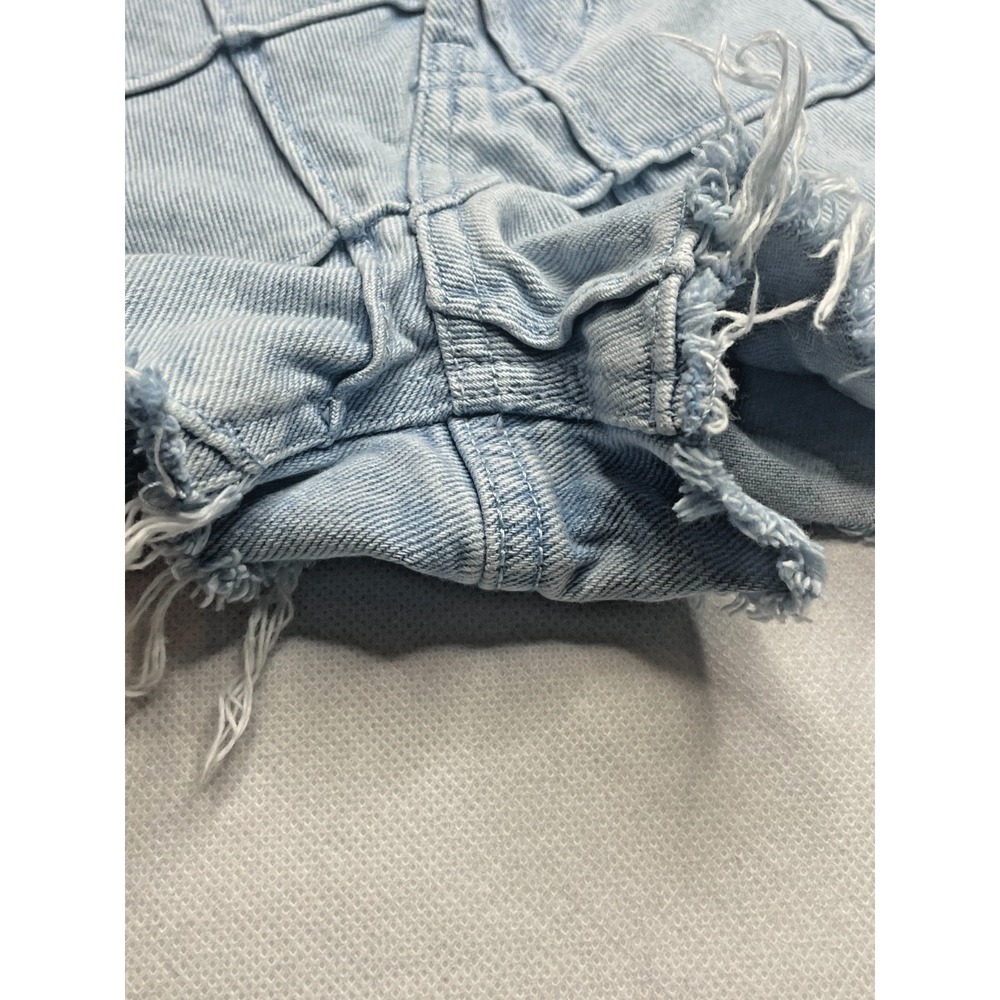 PacSun Women's 25 Vintage High Rise Light Wash Crisscross Raw Hem Denim Shorts - Picture 13 of 16